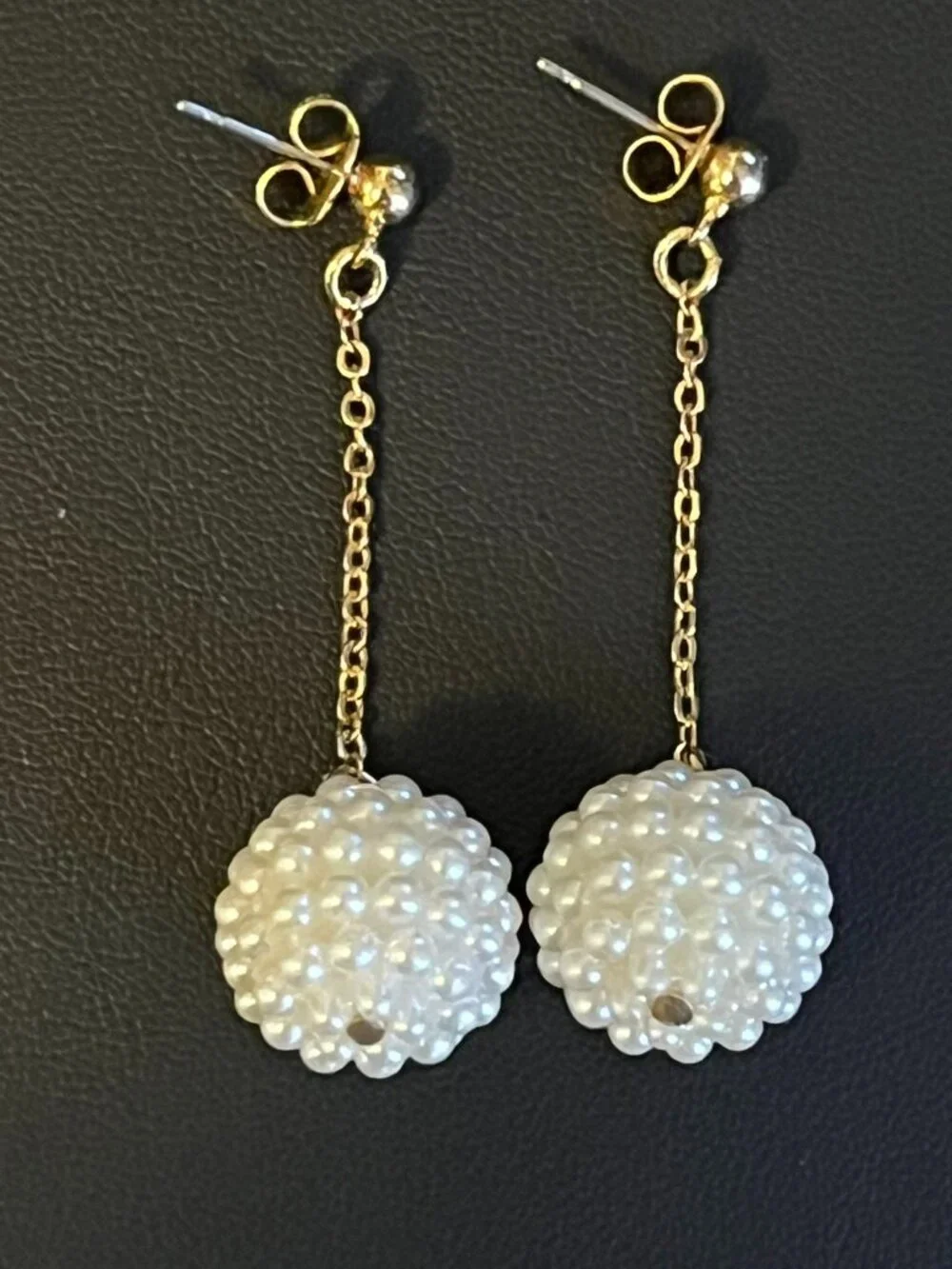 Vintage 1991 Avon Snowball Dangle Earrings - Picture 2 of 6